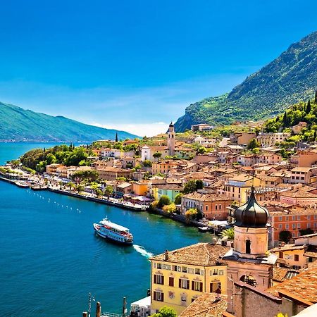 Limone Downtown Apartment Limone sul Garda Bagian luar foto