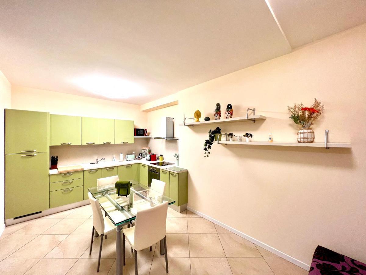 Limone Downtown Apartment Limone sul Garda Bagian luar foto