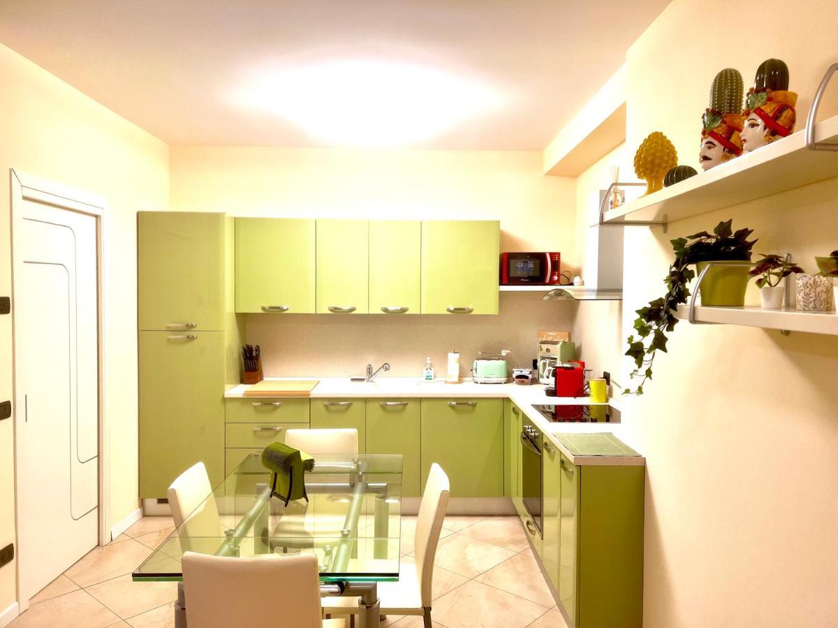 Limone Downtown Apartment Limone sul Garda Bagian luar foto