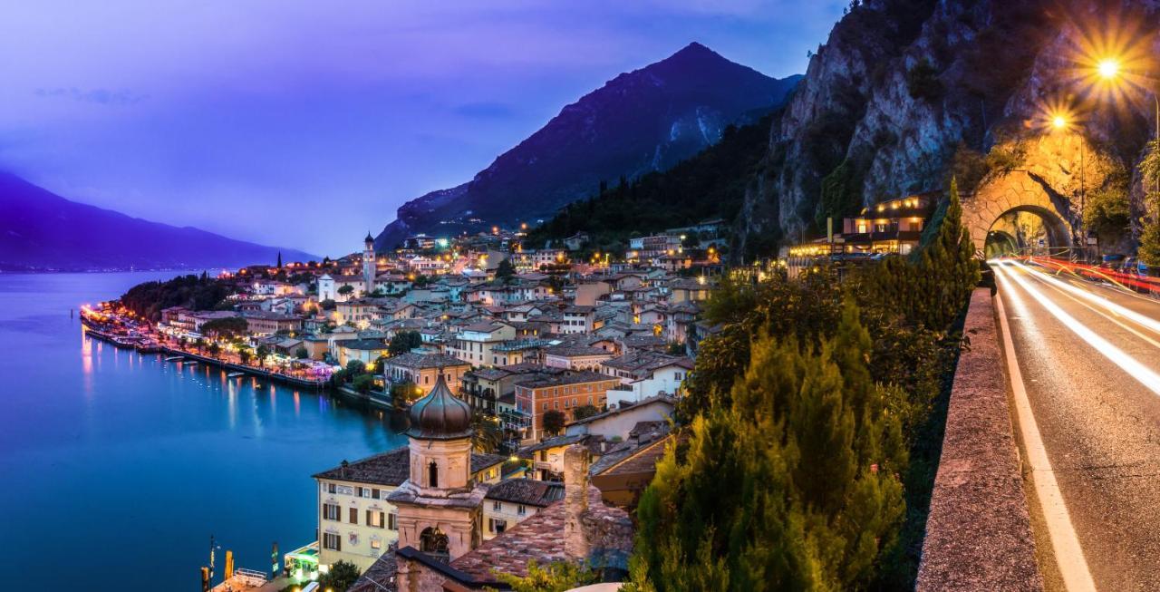 Limone Downtown Apartment Limone sul Garda Bagian luar foto