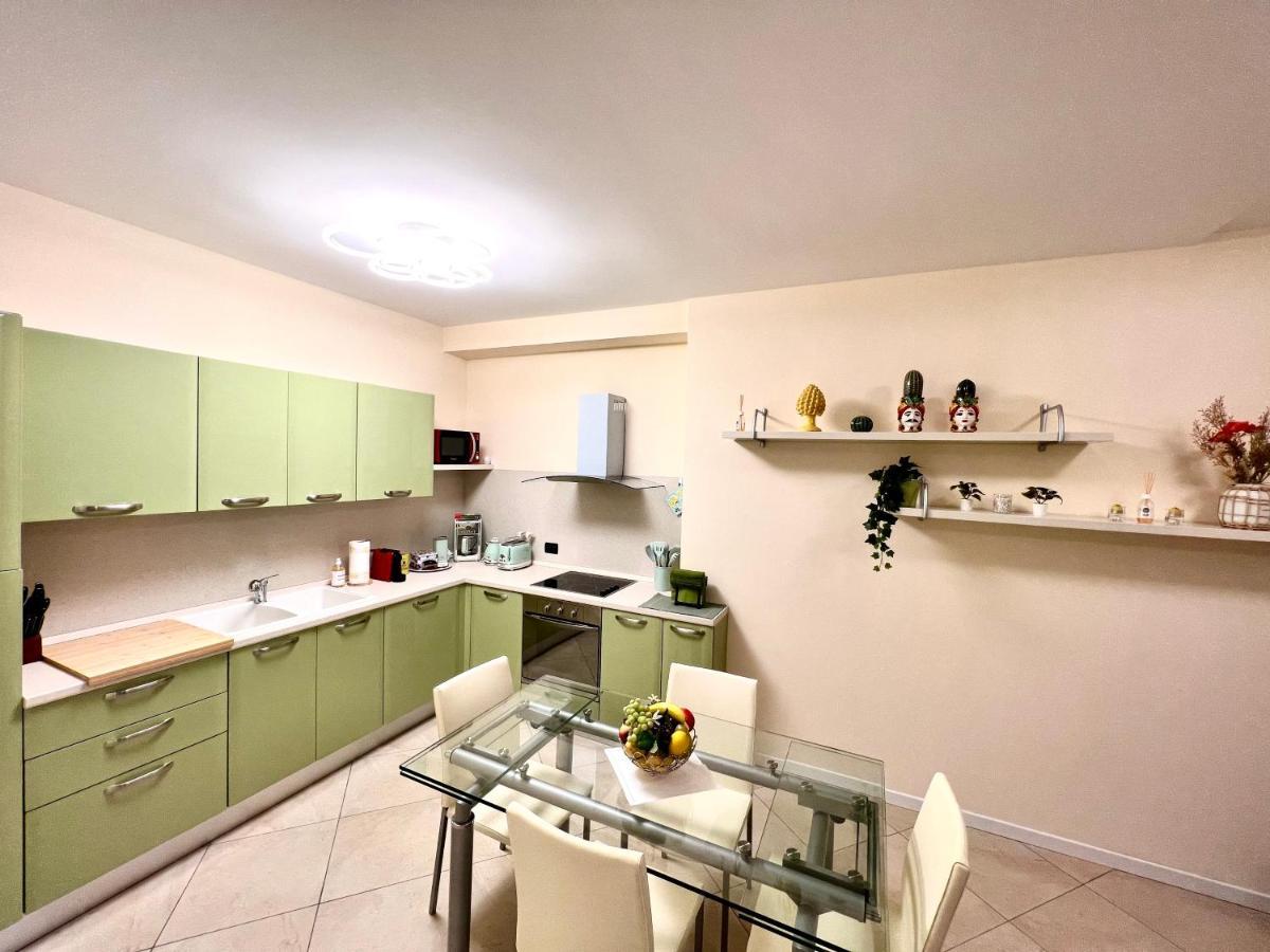 Limone Downtown Apartment Limone sul Garda Bagian luar foto